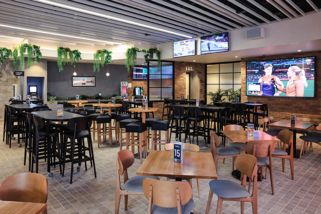 East Leagues Club