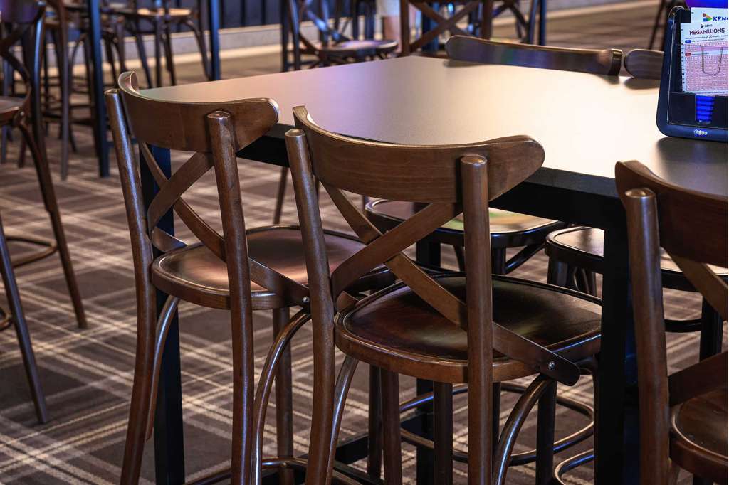Paged Crossback 750 Stool